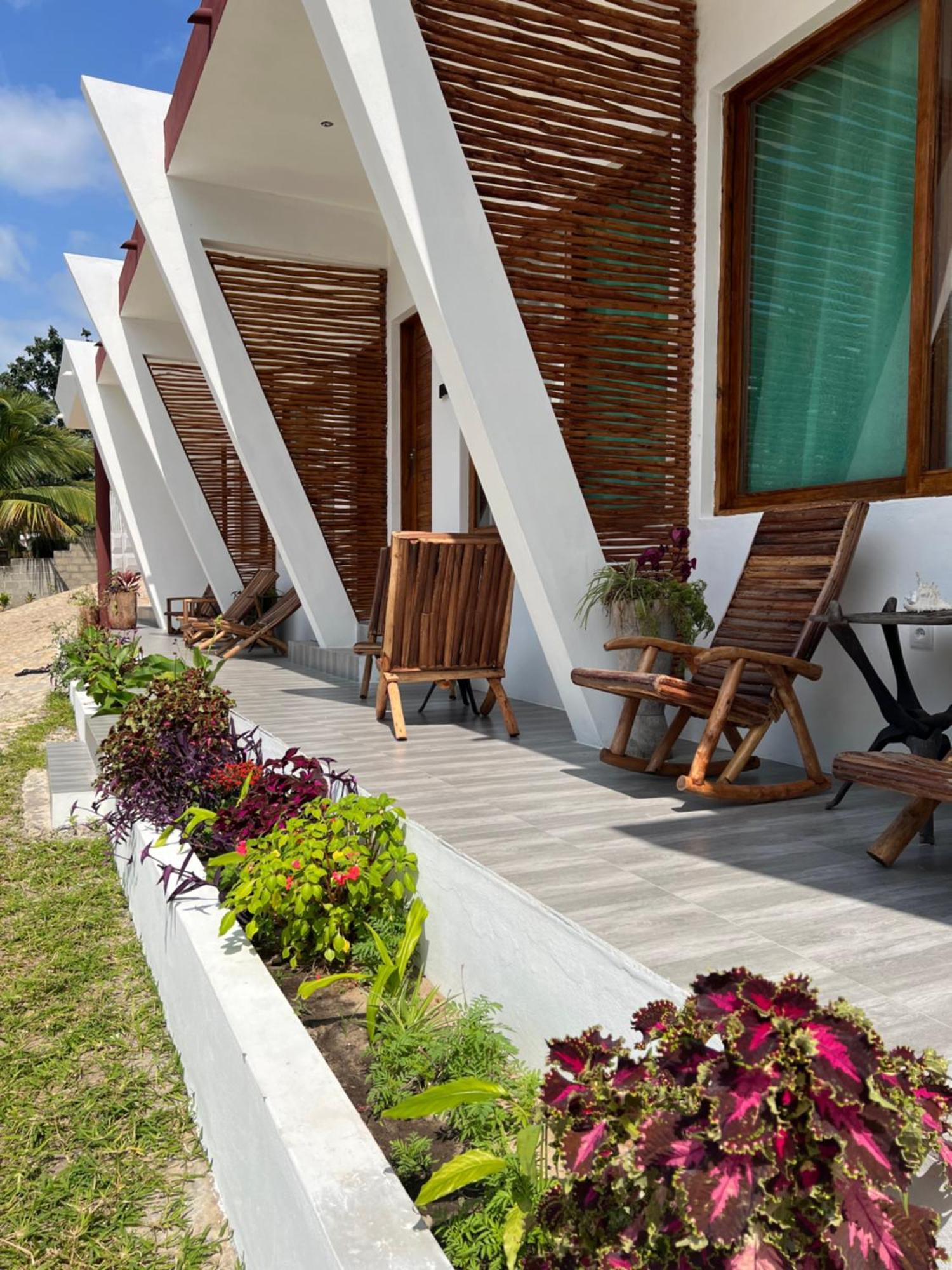 New Giraffe House Bed & Breakfast วิลันคูลอส ภายนอก รูปภาพ