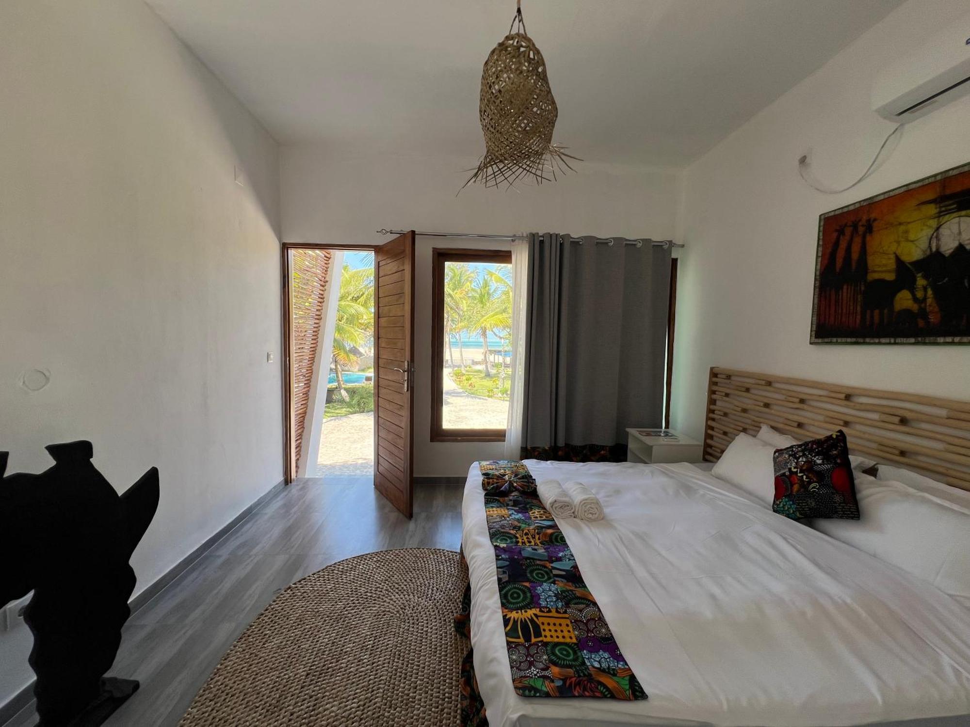 New Giraffe House Bed & Breakfast วิลันคูลอส ภายนอก รูปภาพ